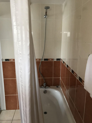 Bathroom 4, Warwick Lodge, London