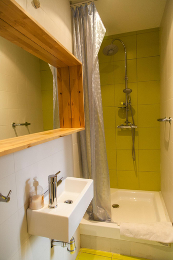 Bathroom 5, Zoo Rooms Boutique Guesthouse, Barcelona