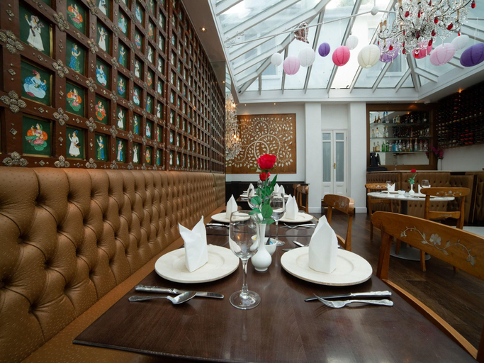 Food & Drinks 5, Fines Bayliwick Country House, Bracknell Forest