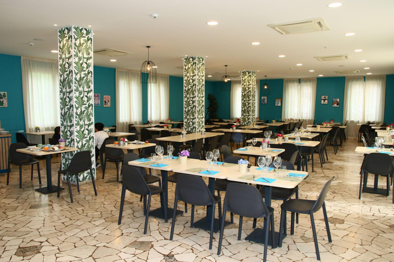Food & Drinks 5, My Place Hotel, Rimini