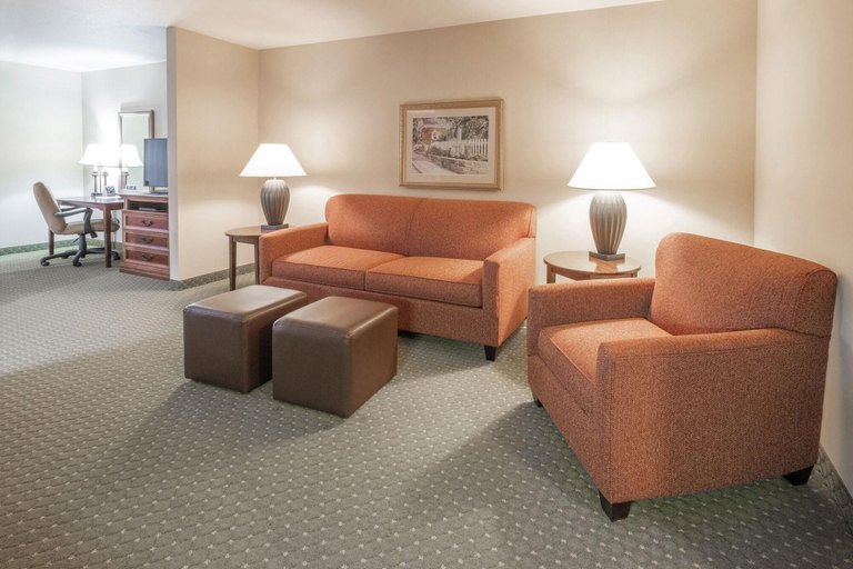 Public Area, The Elms Hotel, Butler
