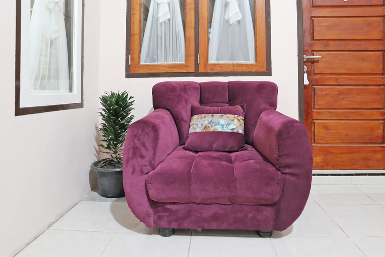 Public Area 3, OYO 2192 D'ostha HomeStay Syariah, Bukittinggi