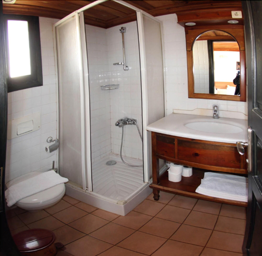 Bathroom, Akay Hotel, Selçuk