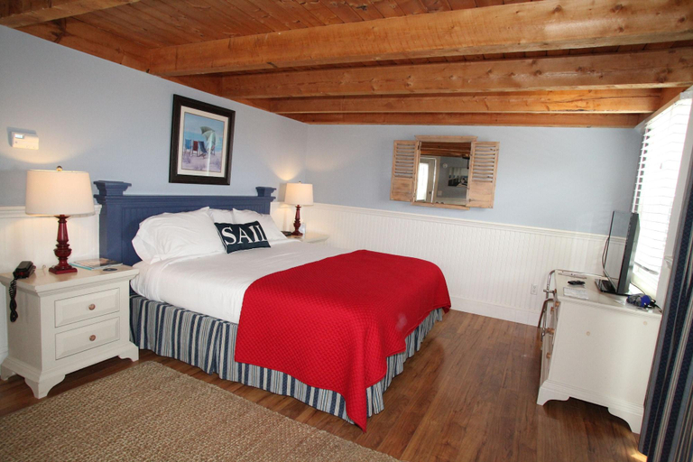 Bedroom 2, Glen Cove Inn & Suites Rockport, Knox