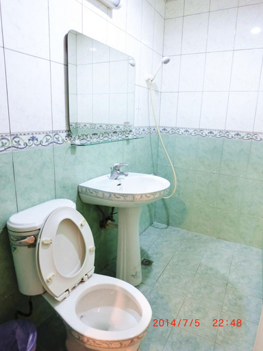 Bathroom 5, Xing Ji Hostel, Pingtung