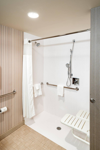Bathroom 5, Courtyard by Marriott Charleston-North Charleston, Charleston
