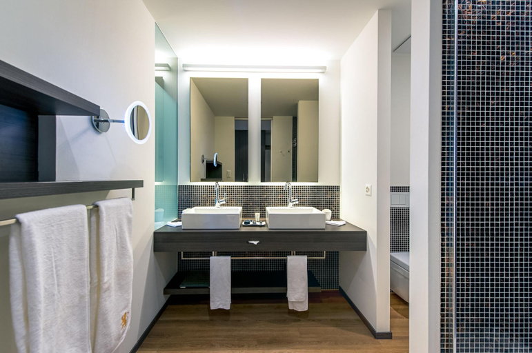 Bathroom 4, Wellnesshotel Golfpanorama, Kreuzlingen