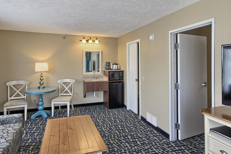 Bedroom 3, Grand Beach Resort Hotel, Grand Traverse