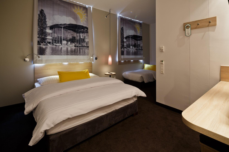 Bedroom 4, B&B Hotel München-Trudering, München