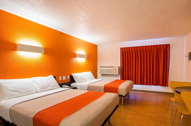 Bedroom 4, Motel 6 Wenatchee Wa, Chelan
