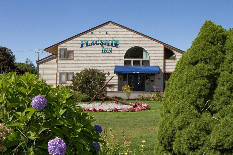 Exterior & Views 3, Flagship Inn and Suites, Lincoln