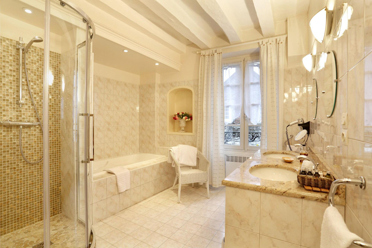 Bathroom 4, Auberge du Bon Laboureur Chenonceaux, Indre-et-Loire