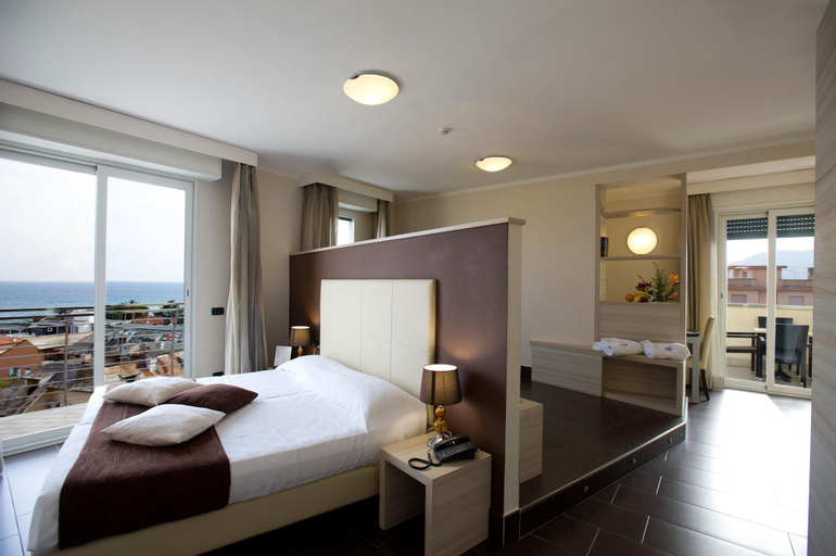Bedroom 24