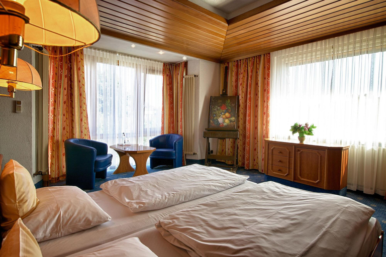 Bedroom 4, AAAA Hotelwelt Kübler, Karlsruhe