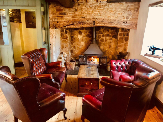 Public Area, The Old Pheasant Hotel, Rutland