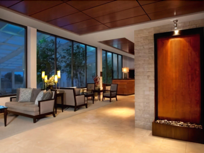 Public Area 2, Shell Island Resort - All Oceanfront Suites, New Hanover