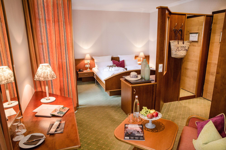 Bedroom 3, Thermen-Vital-Hotel Am Mühlbach, Passau