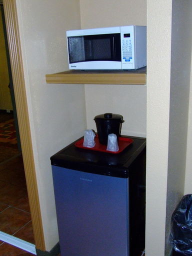 Bedroom 3, Yukon Inn, Yukon