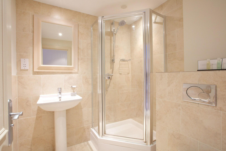 Bathroom 4, The Talbot Ripley, Surrey