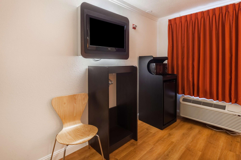 Public Area 4, Motel 6 Auburn, Placer