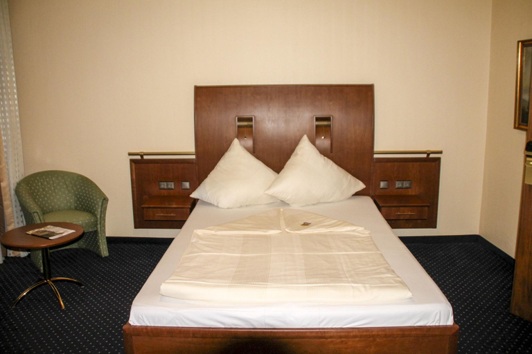 Bedroom 2, Victoria Hotel Minden, Minden-Lübbecke