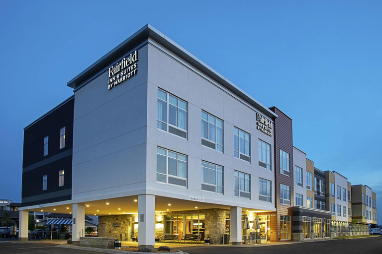 Exterior & Views 2, Fairfield Inn & Suites by Marriott Duluth Waterfront, Lake Superior