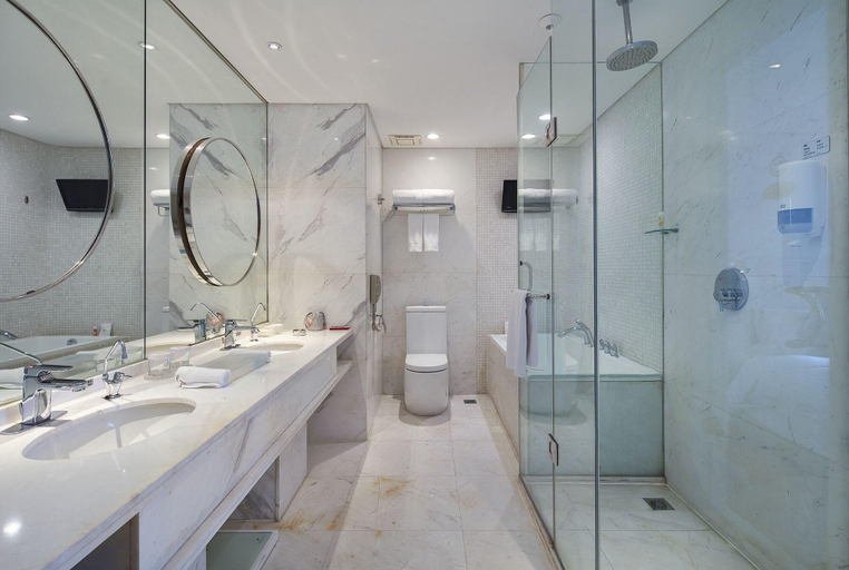 Bathroom 4, Luoyang Christian's Hotel, Luoyang