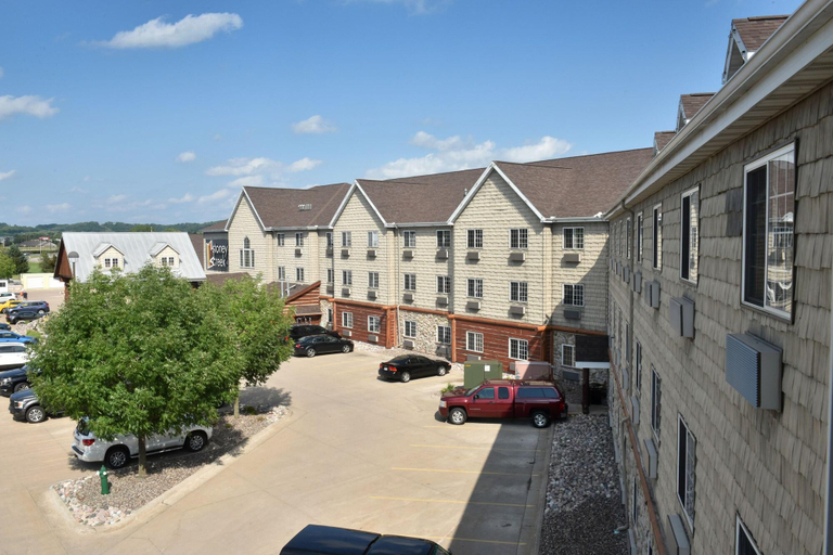 Exterior & Views 2, Stoney Creek Hotel Conference Center La Crosse, La Crosse