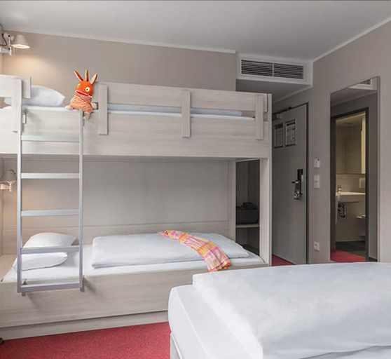 Bedroom, Serways Hotel Lüneburger Heide West, Heidekreis