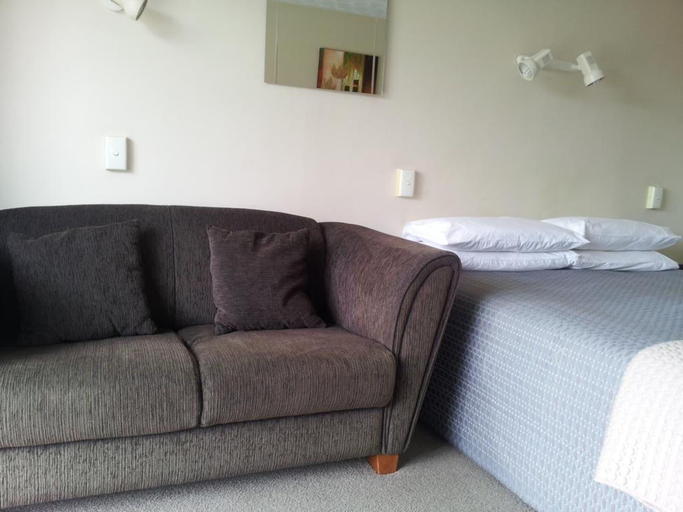 Public Area 2, Balmoral Motel, Nelson