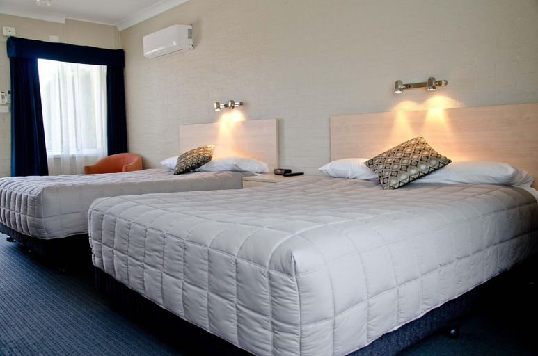 Bedroom 3, Baybrook Motor Inn, Muswellbrook