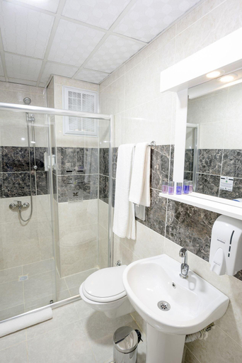 Bathroom 5, The Corner Inn Hotels By Suit, Merkez