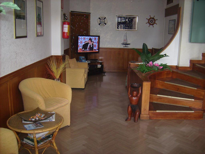 Public Area, L'aprodo, Brindisi