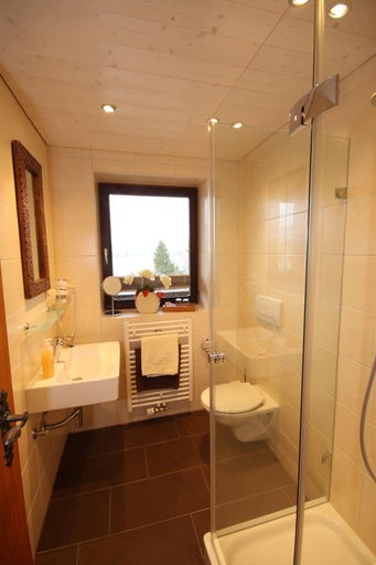 Bathroom 4, Dreimäderlhaus Garni, Ostallgäu