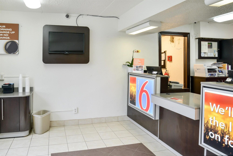 Public Area 3, Motel 6 Toledo, OH, Lucas