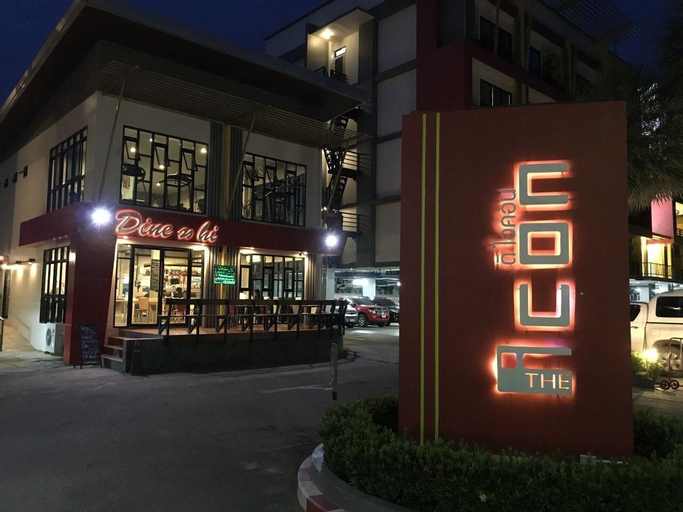 The Icon Service Apartment, Sri Mahar Pho