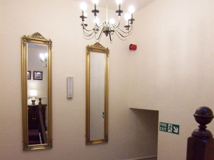 Public Area 3, Powys Lodge, North Yorkshire