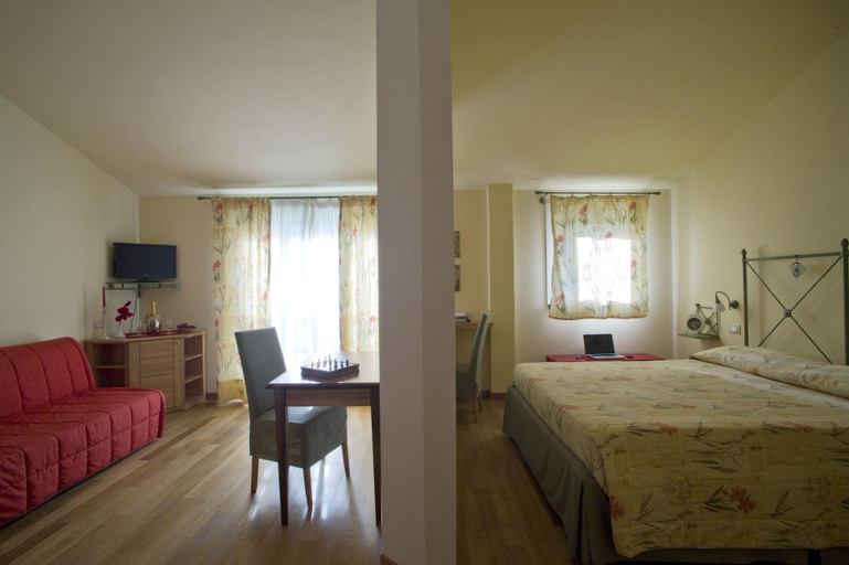 Bedroom 2, Resort Ca'del Moro, Massa Carrara