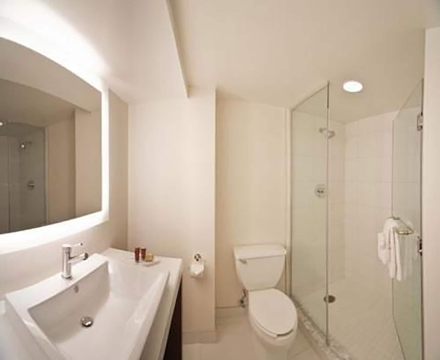 Bathroom 3, Bally's Evansville, Vanderburgh