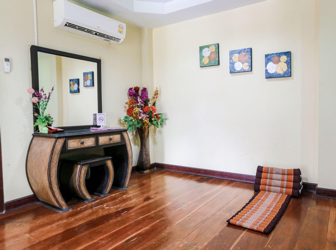 Public Area, Jintana Resort, Muang Buri Ram