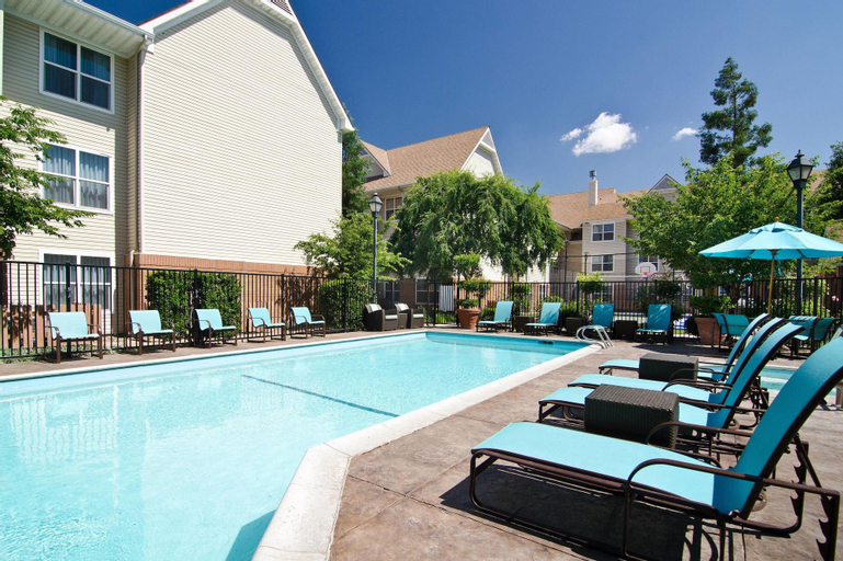 Sonesta ES Suites Fresno, Fresno