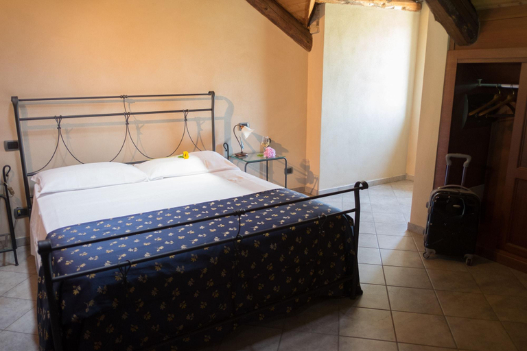 Bedroom 3, Le Botti, Cuneo