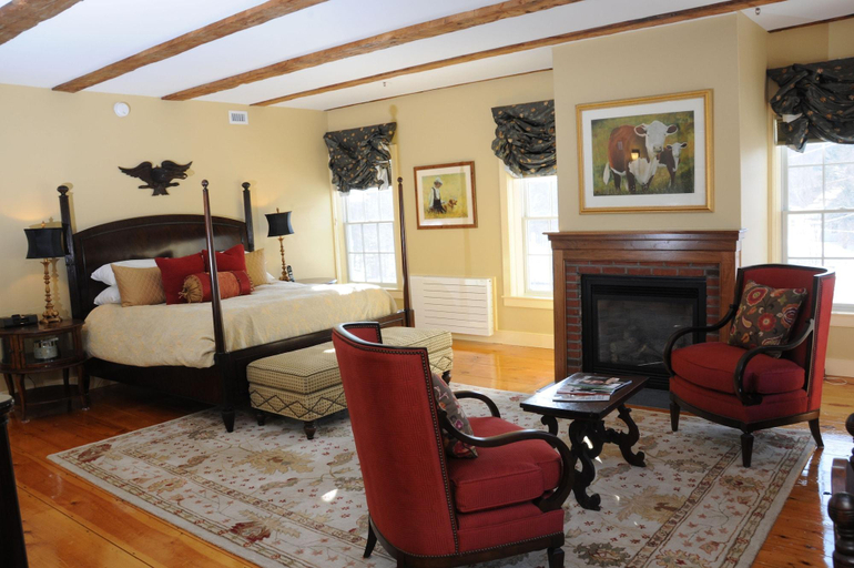 Public Area 3, The Lyme Inn, Grafton