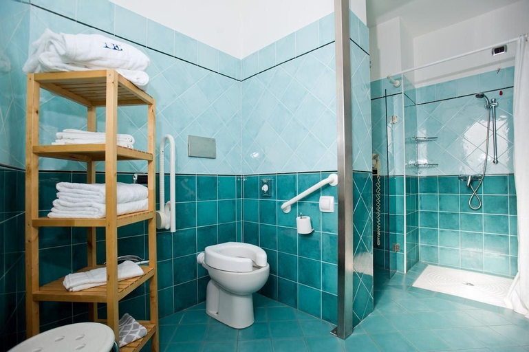 Bedroom 4, Hotel Excelsior, Savona