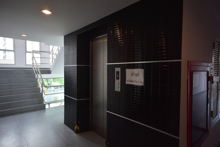 Public Area 3, LOFT Salaya, Phuttha Mon Thon