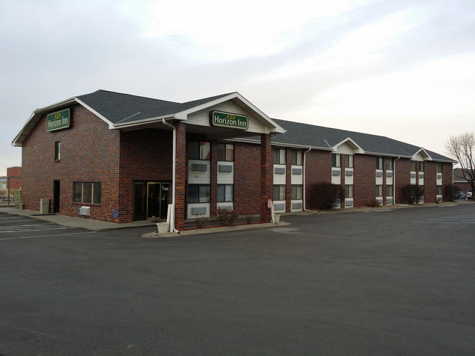 Exterior & Views 1, Horizon Inn, Lancaster