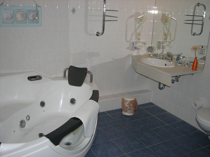 Bathroom 4, Hotel Restaurant zur Eldenburg, Ludwigslust-Parchim