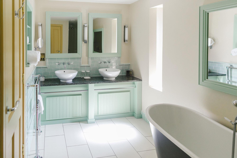 Bathroom 5, Bushmills Inn Hotel, Causeway Coast and Glens