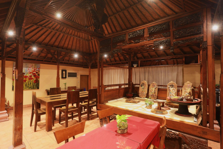 Food & Drinks 5, Hotel Intansari, Denpasar