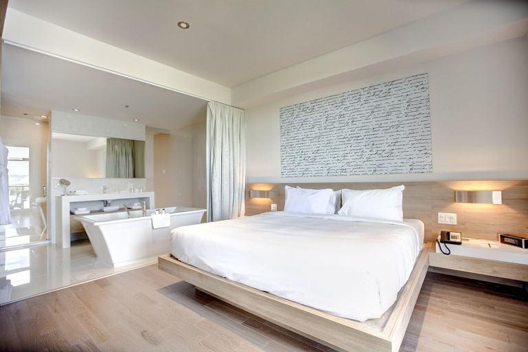 Bedroom 3, Hotel du Domaine, L'Amiante